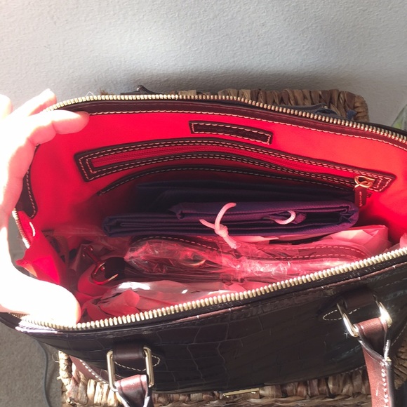 ✨NEW✨Dooney & Bourke OAKDALE ZIP ZIP Satchel in ESPRESSO/BROWN TMORO - Picture 11 of 16